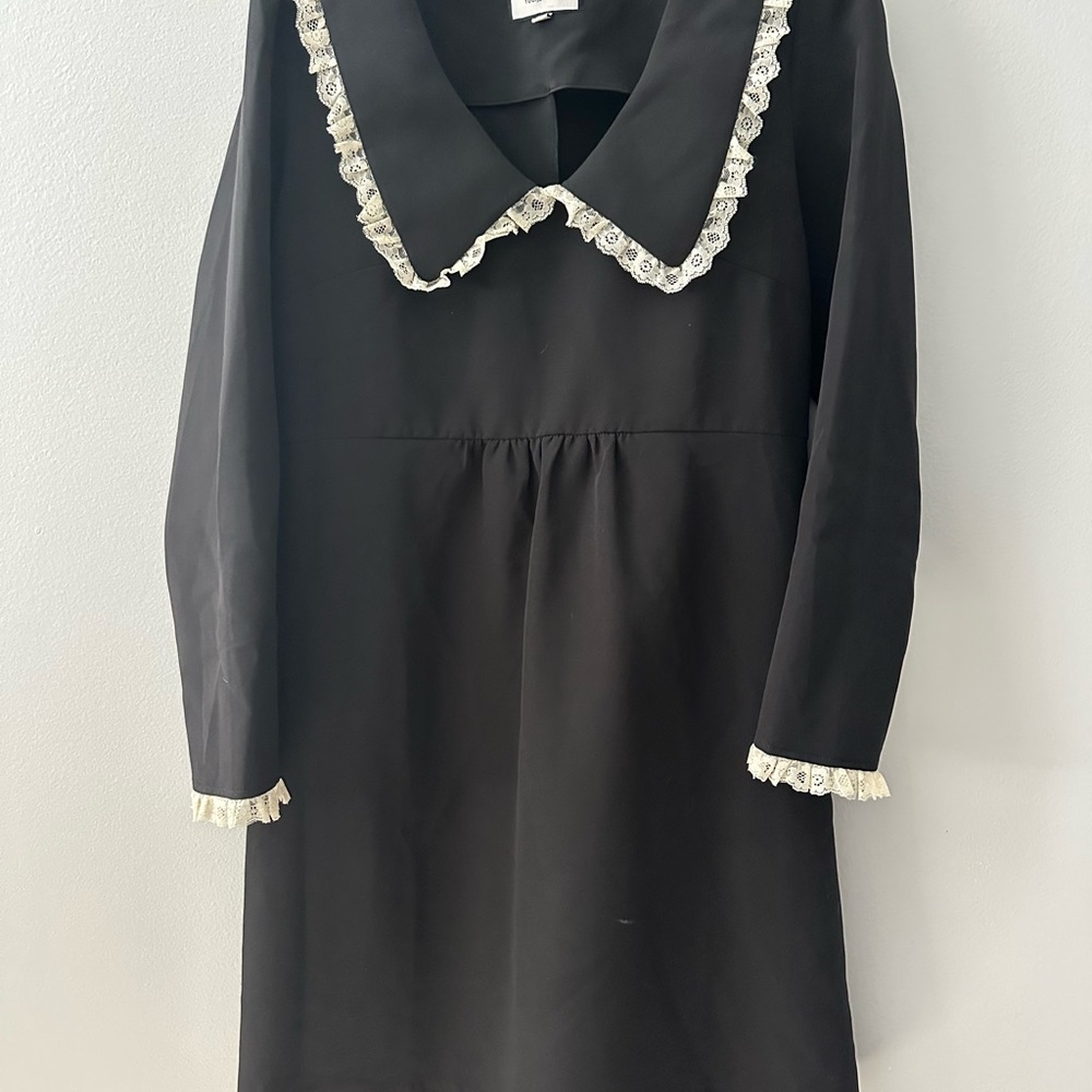 Tuckernuck Black and White Peter Pan Collar Dress